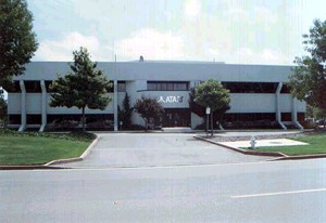 Ředitelství Atari Corp. v Sunnyvale v letech 1984-1996 - Borregas Avenue 1196